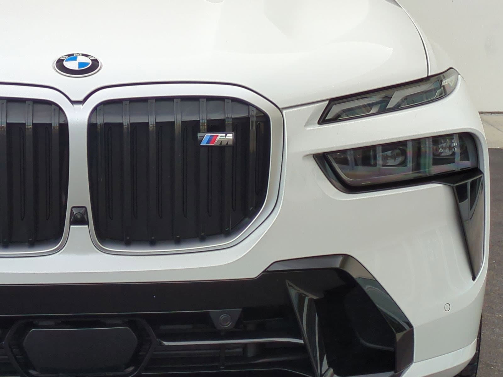 2025 BMW X7 M60i photo 5