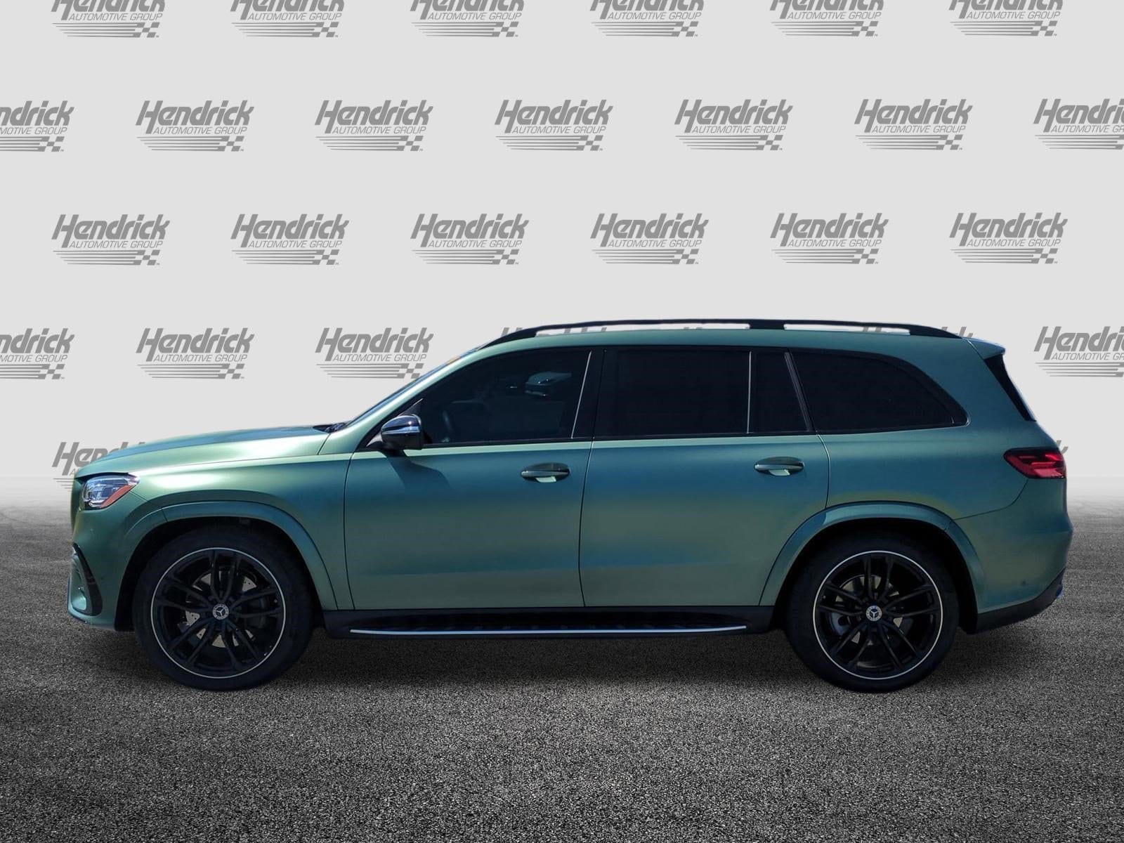 2025 Mercedes-Benz GLS 450 photo 5