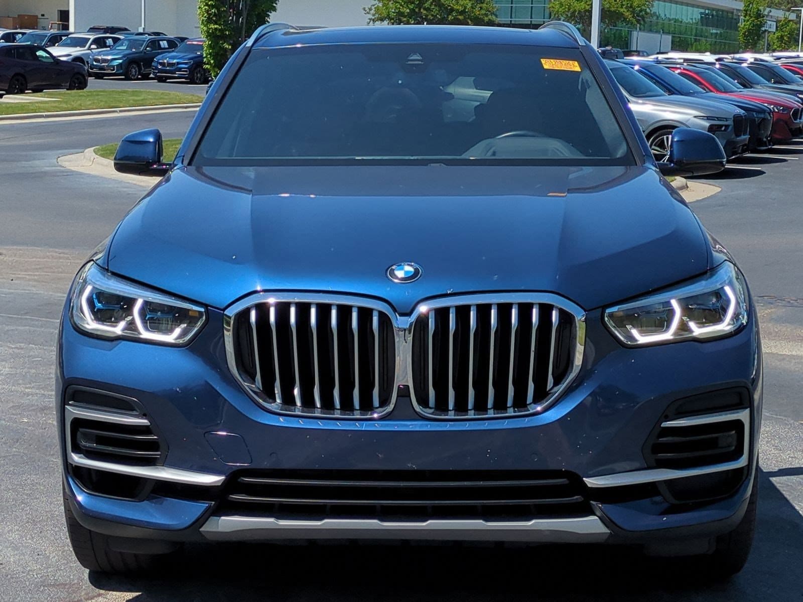 2022 BMW X5 sDrive40i photo 2