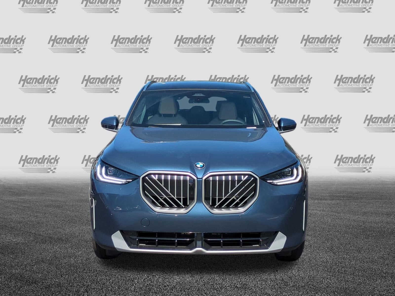 2026 BMW X3 30 xDrive photo 2