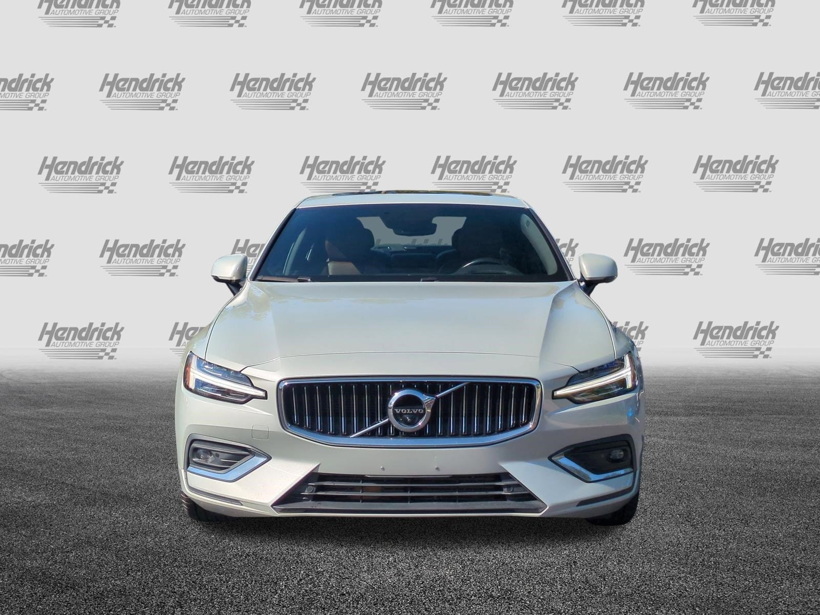 2021 Volvo S60 Inscription photo 2