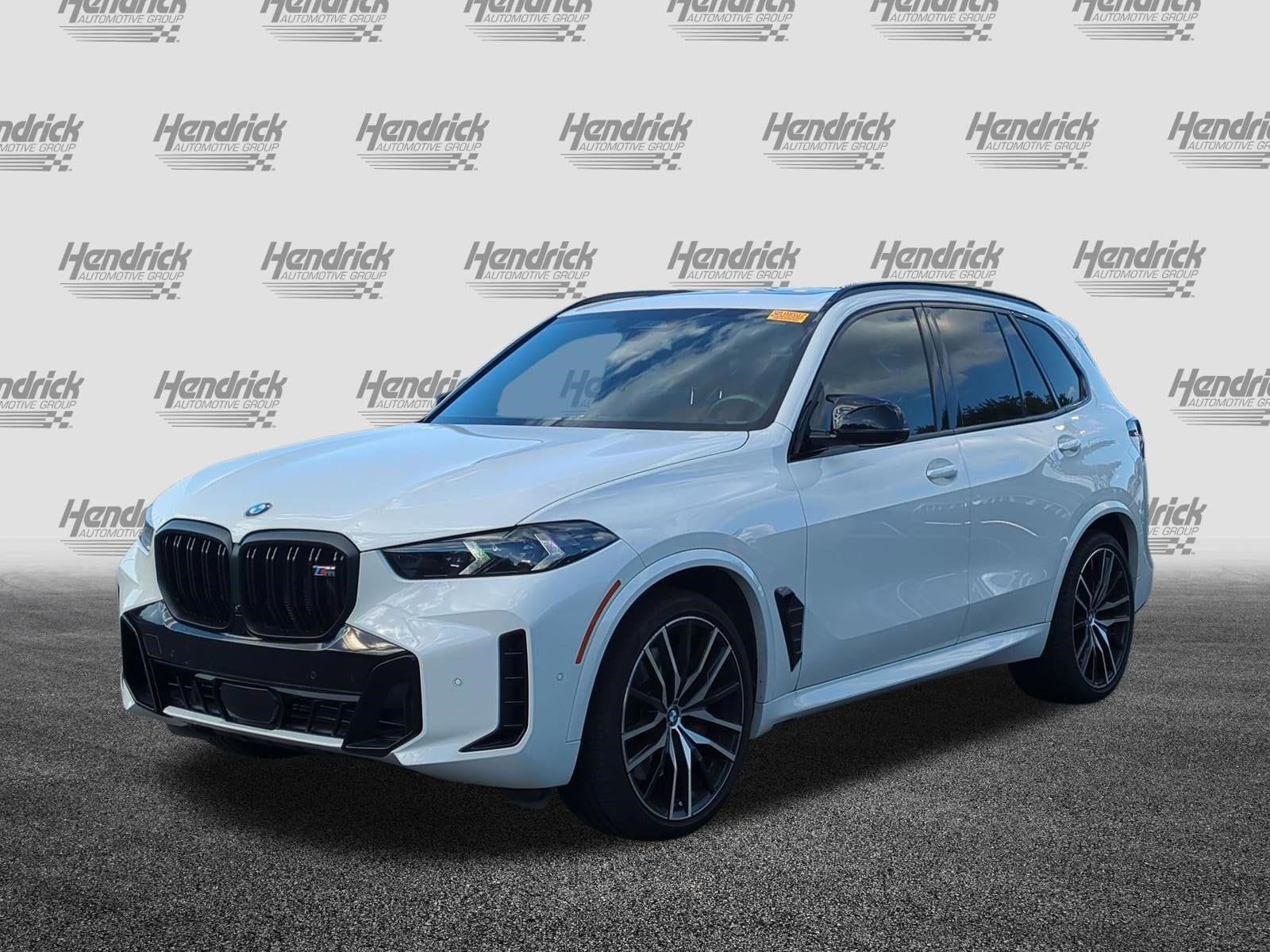 2024 BMW X5 M60i photo 4