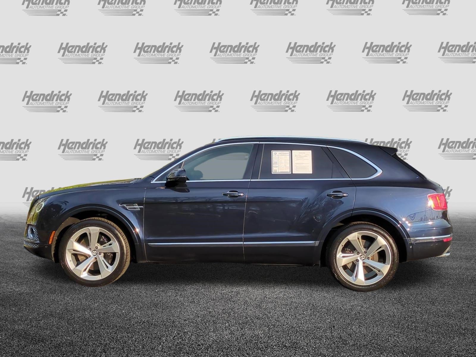 2017 Bentley Bentayga W12 photo 5