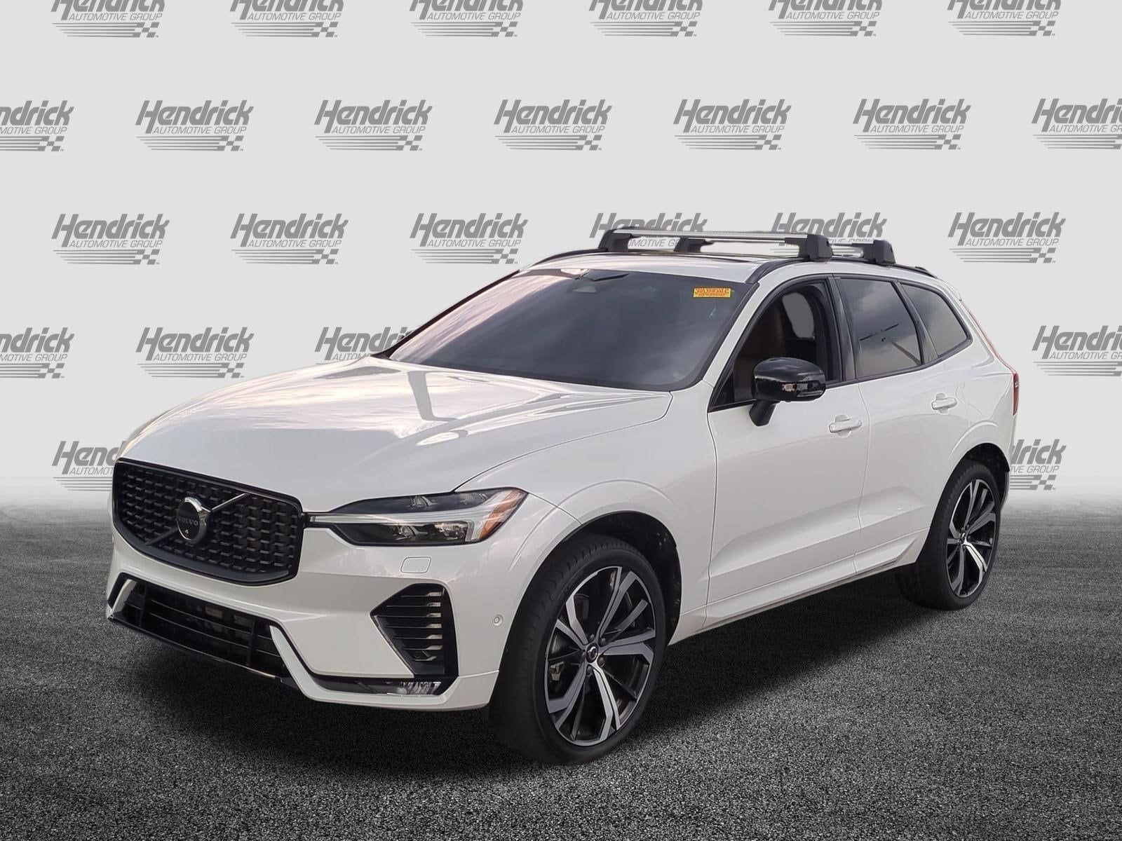 Volvo XC60 Ultimate Dark Theme
