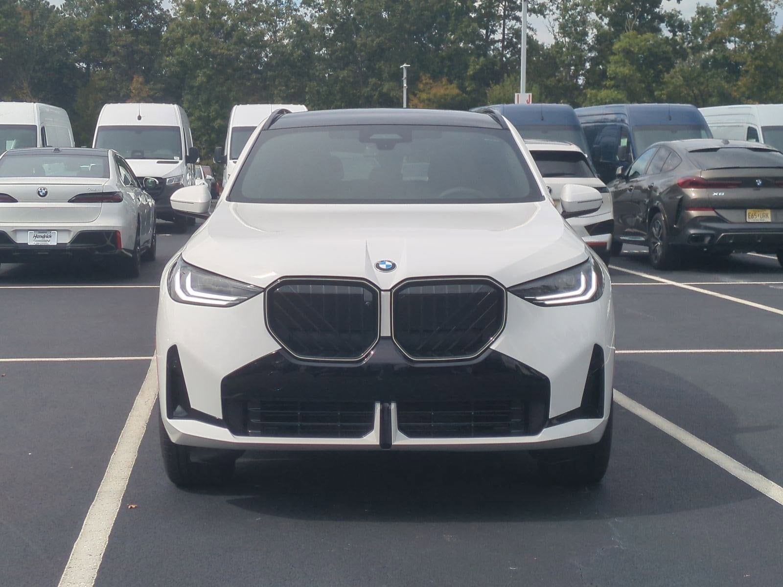 2026 BMW X3 30 xDrive photo 2