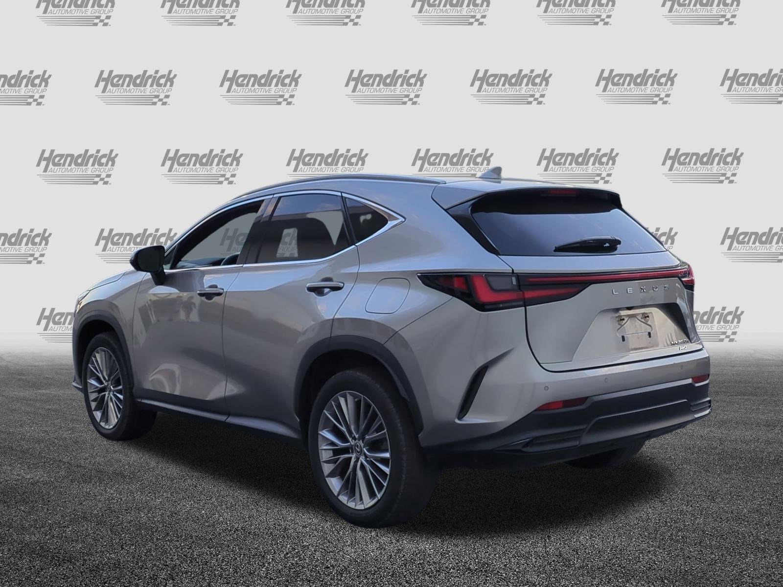 2022 LEXUS NX 350h Luxury AWD photo 6