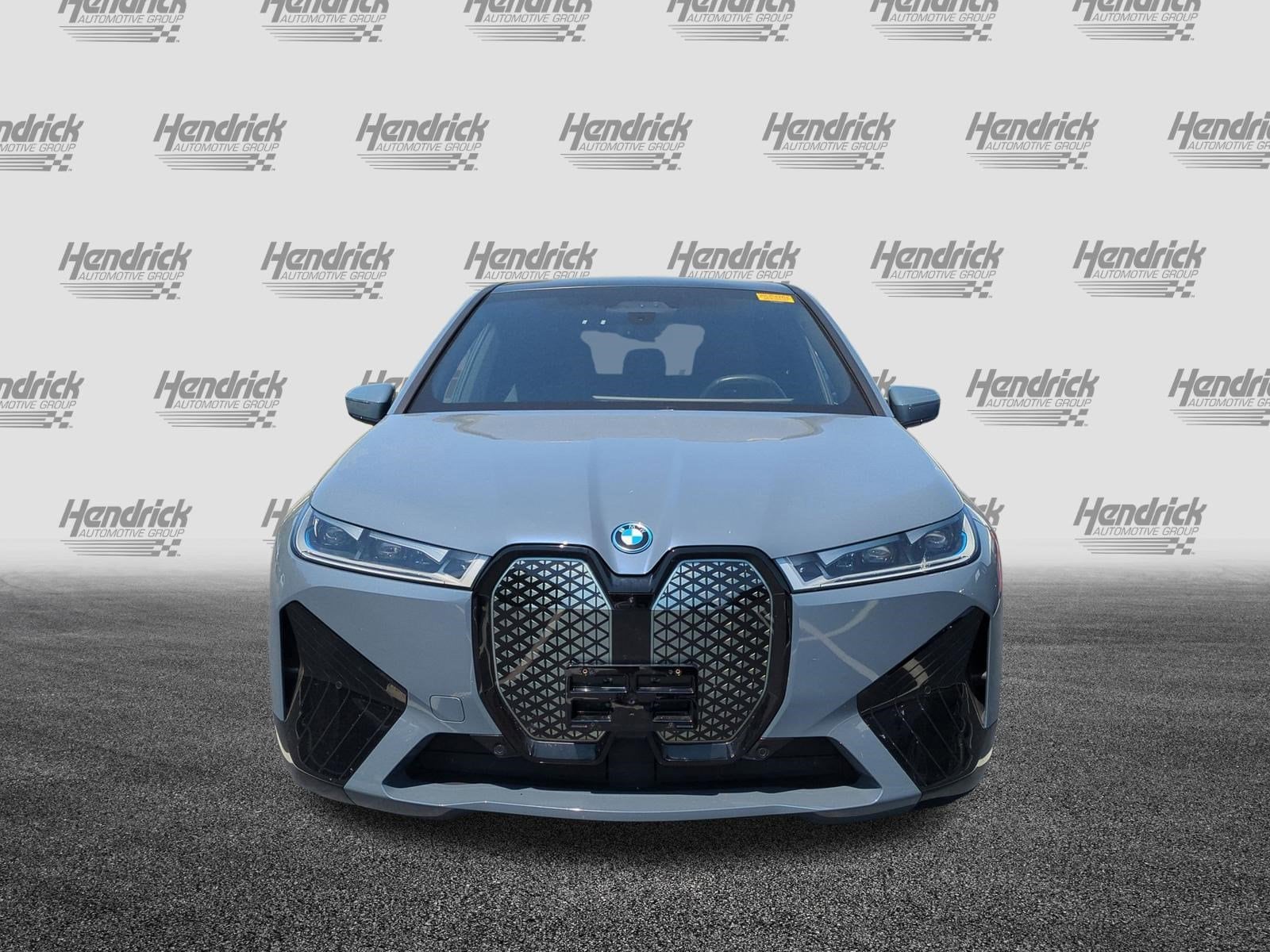 2023 BMW iX xDrive50 photo 2