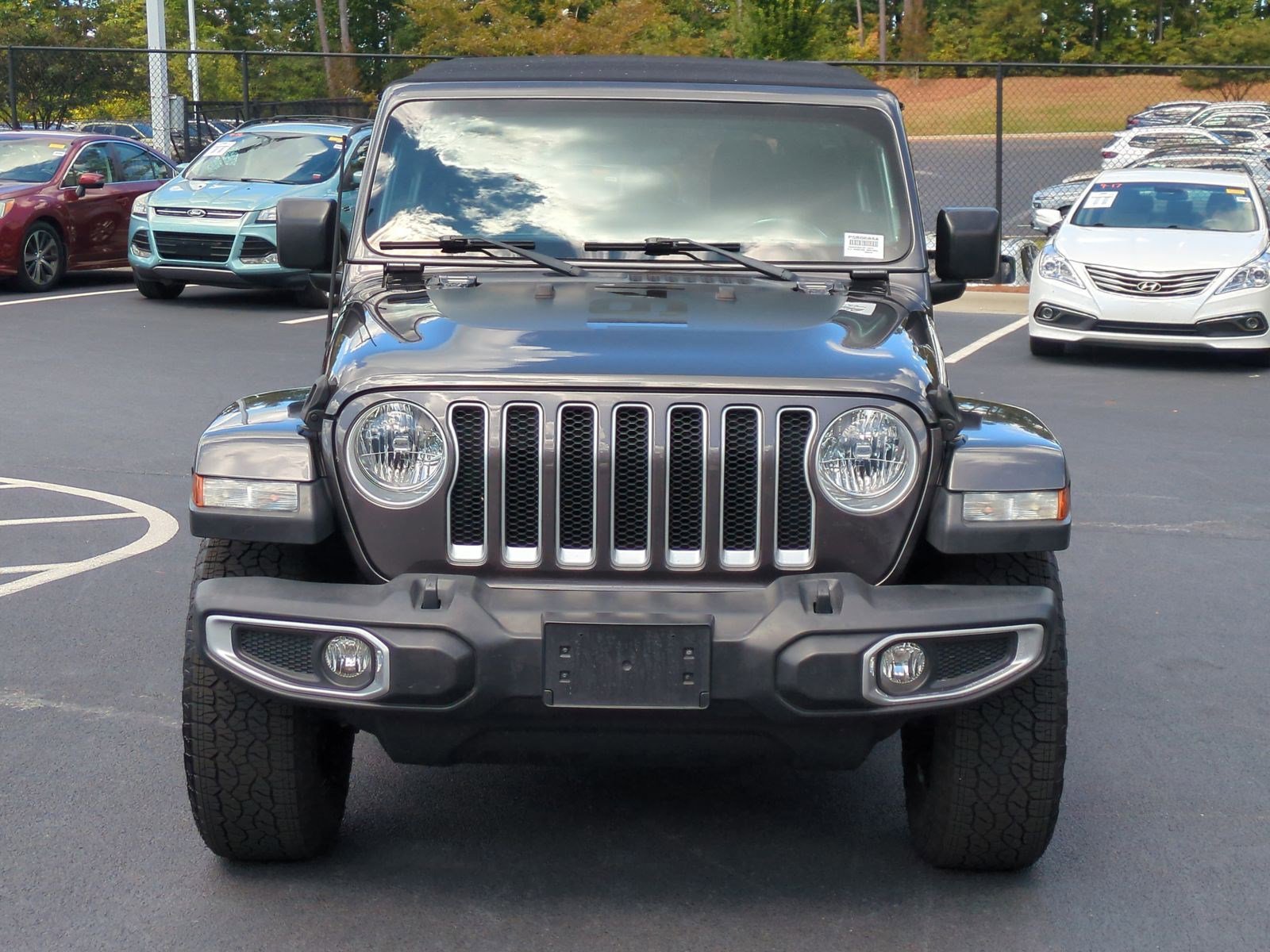 2018 Jeep Wrangler Unlimited Sahara photo 2