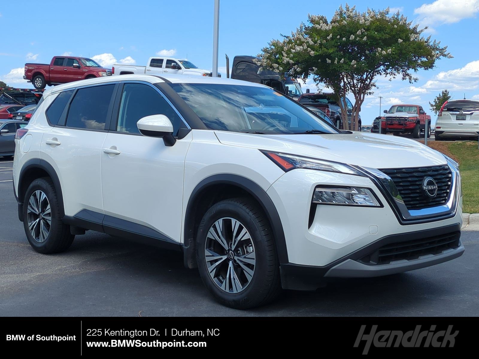 2023 Nissan Rogue SV FWD's photo