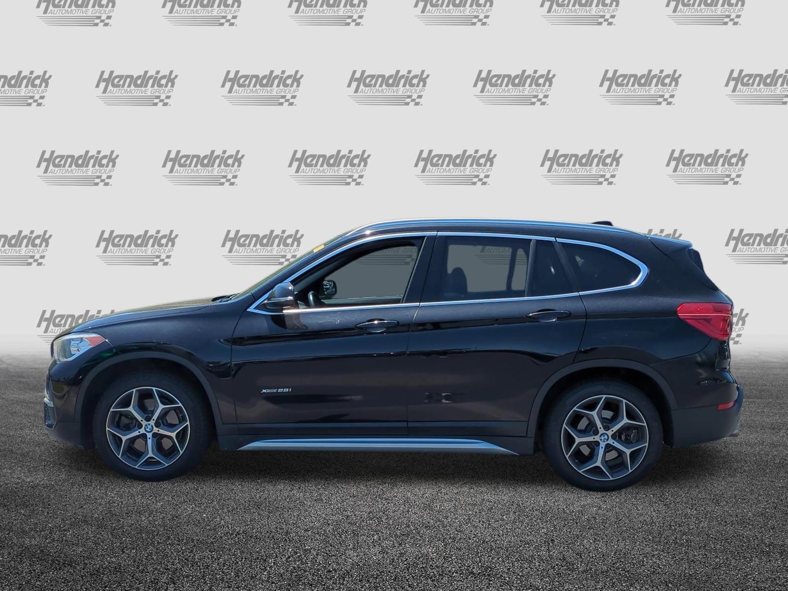 2018 BMW X1 xDrive28i photo 6