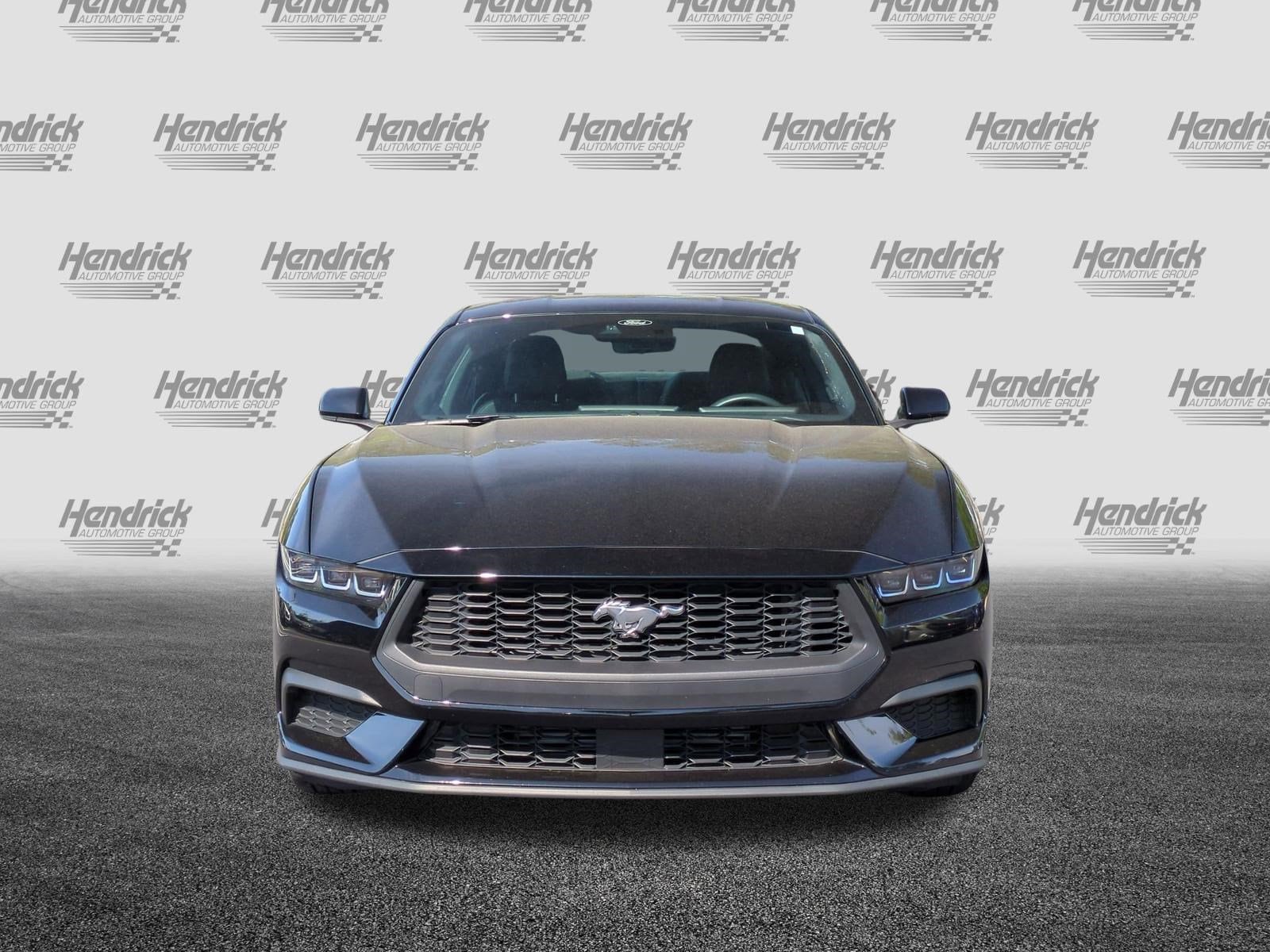 2024 Ford Mustang EcoBoost photo 2