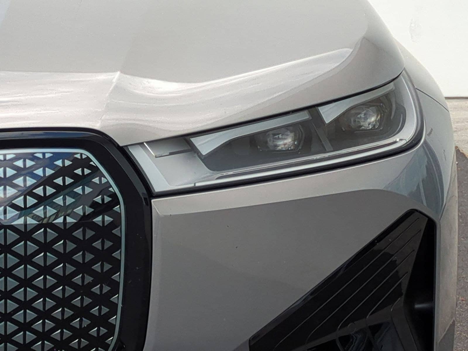 2024 BMW iX xDrive50 photo 4