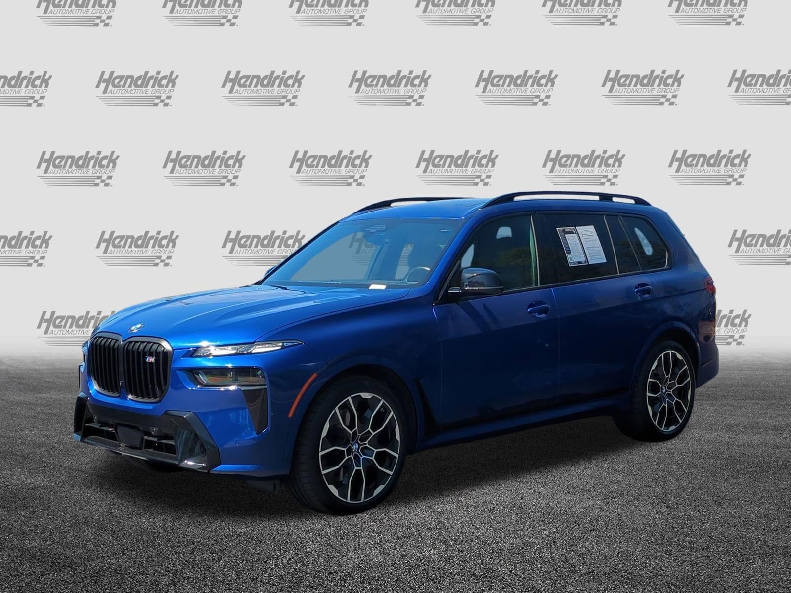 2025 BMW X7 M60i photo 4