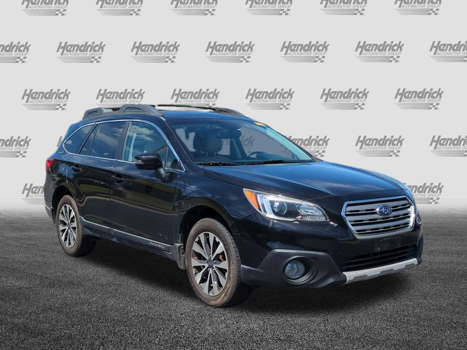 2015 Subaru Outback 2.5i Limited photo 2