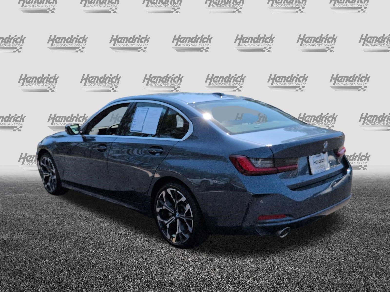 2025 BMW 3 Series 330i photo 6