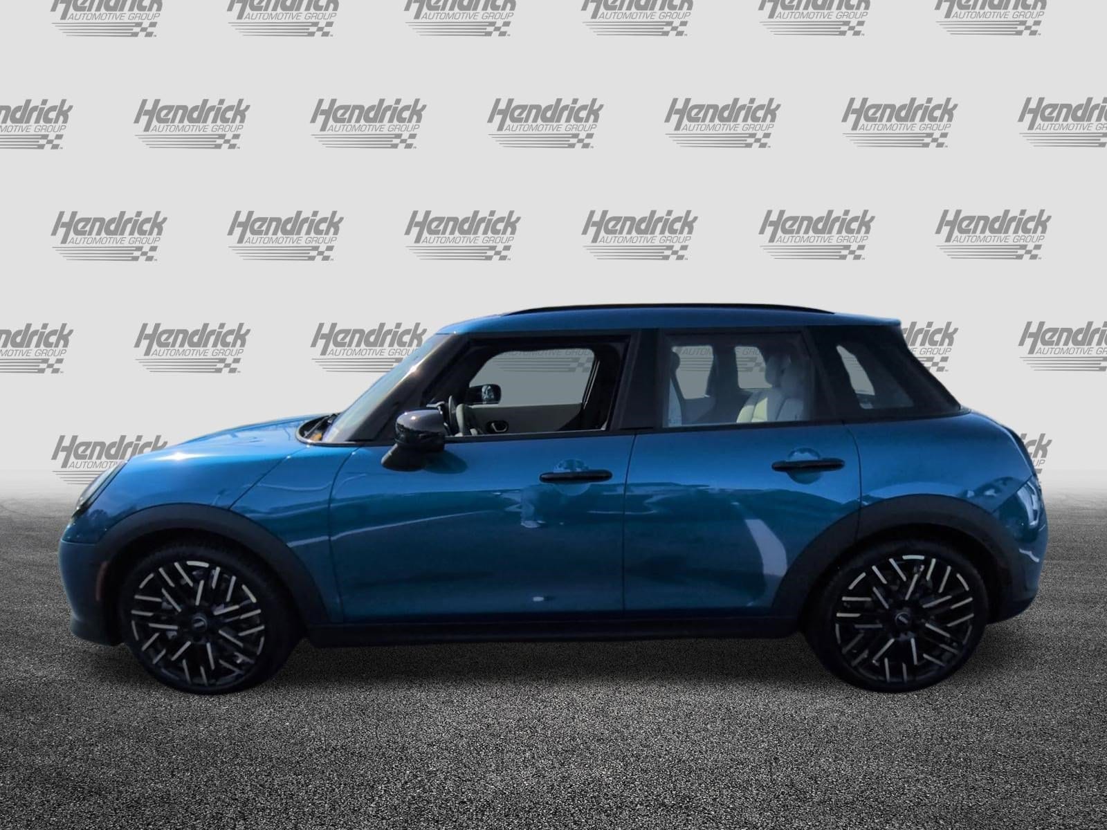 2025 MINI Hardtop 4 Door Cooper S photo 6