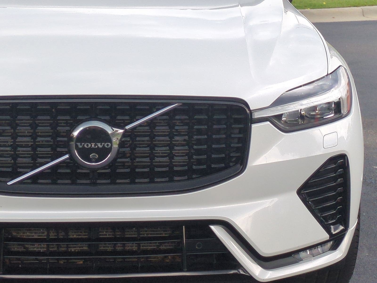 Volvo XC60 Ultimate Dark Theme
