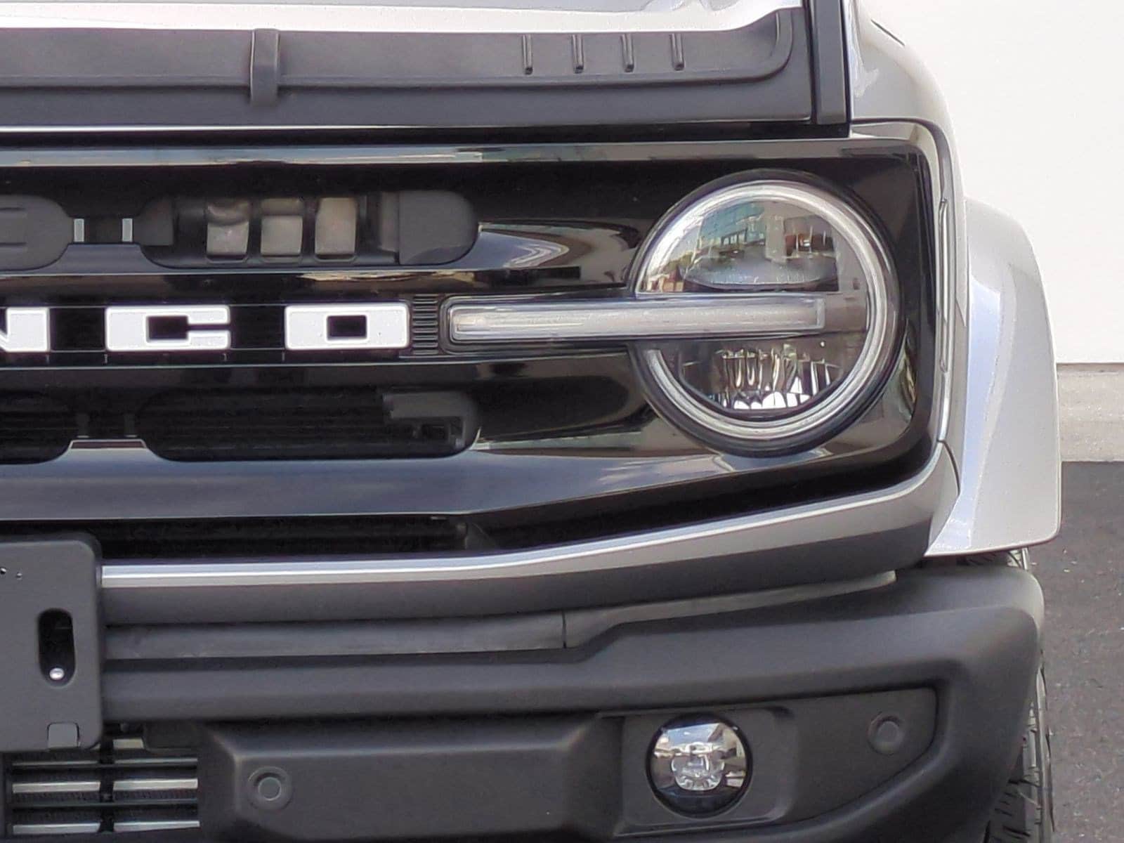 2024 Ford Bronco Outer Banks photo 4