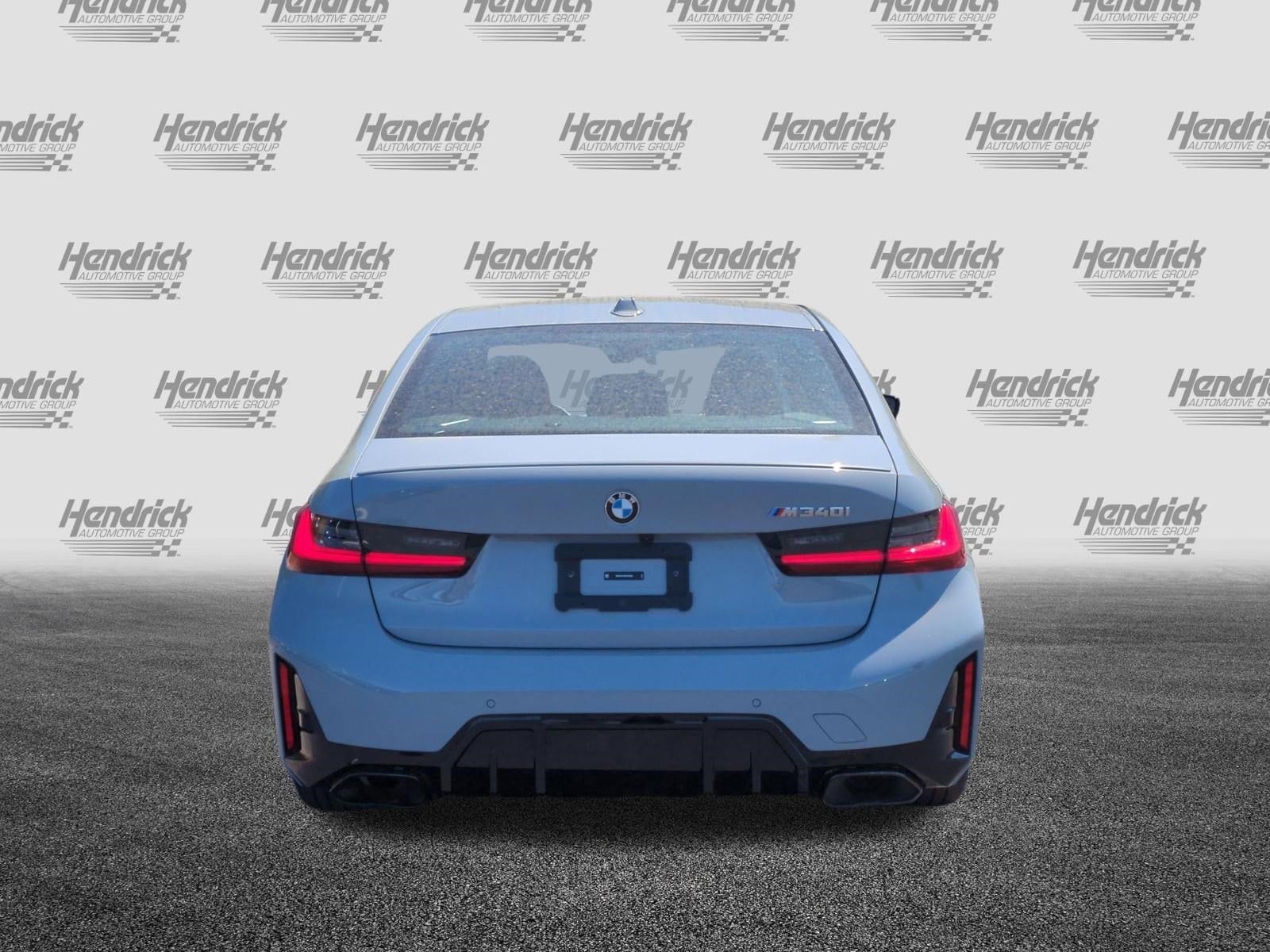 2025 BMW 3 Series M340i photo 3