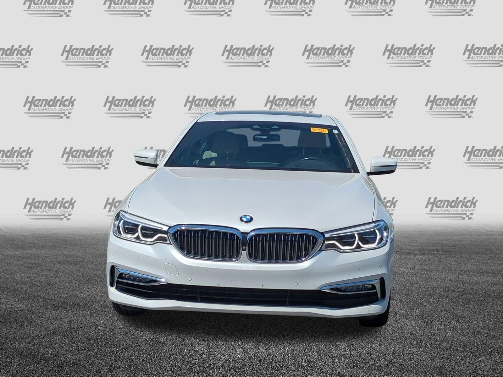 2018 BMW 5 Series 530i photo 2