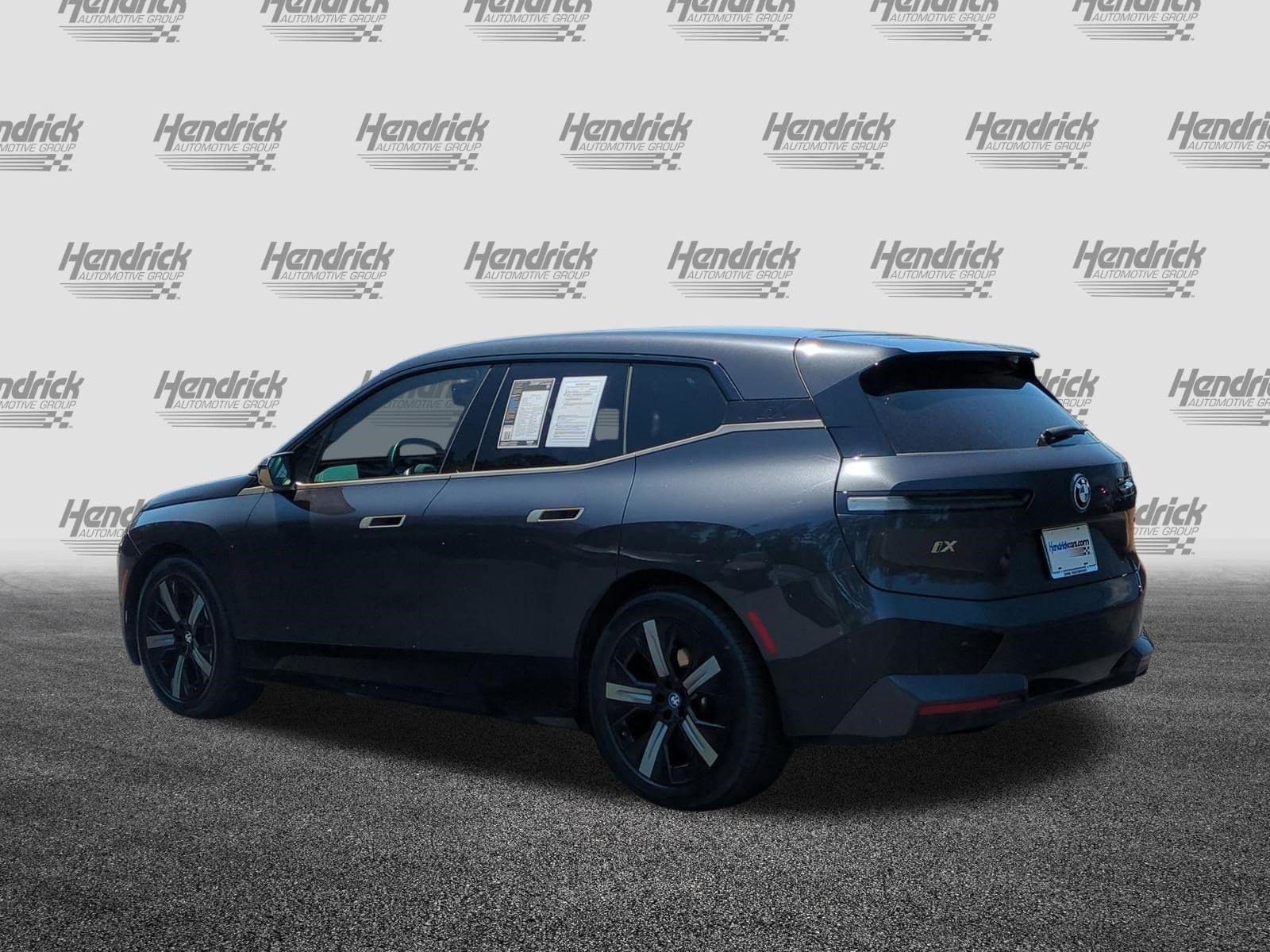 2023 BMW iX xDrive50 photo 3