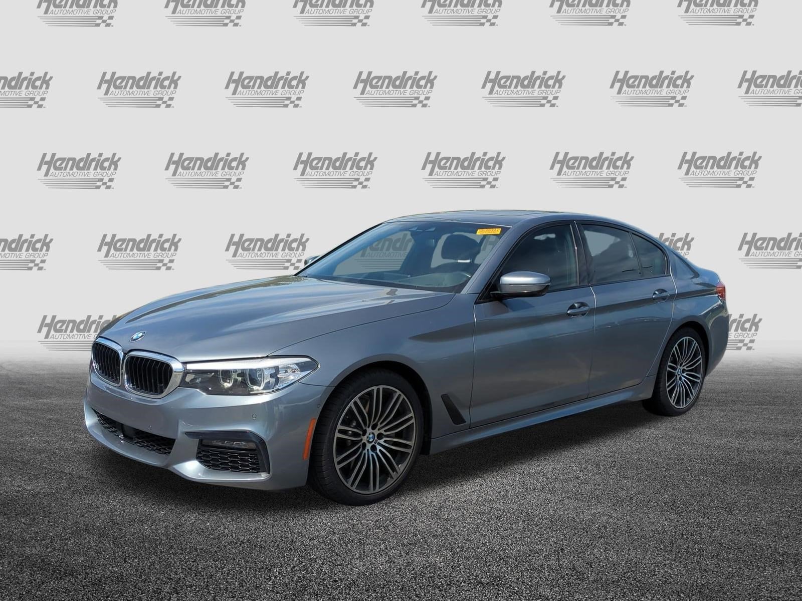 2019 BMW 5 Series 530i photo 4
