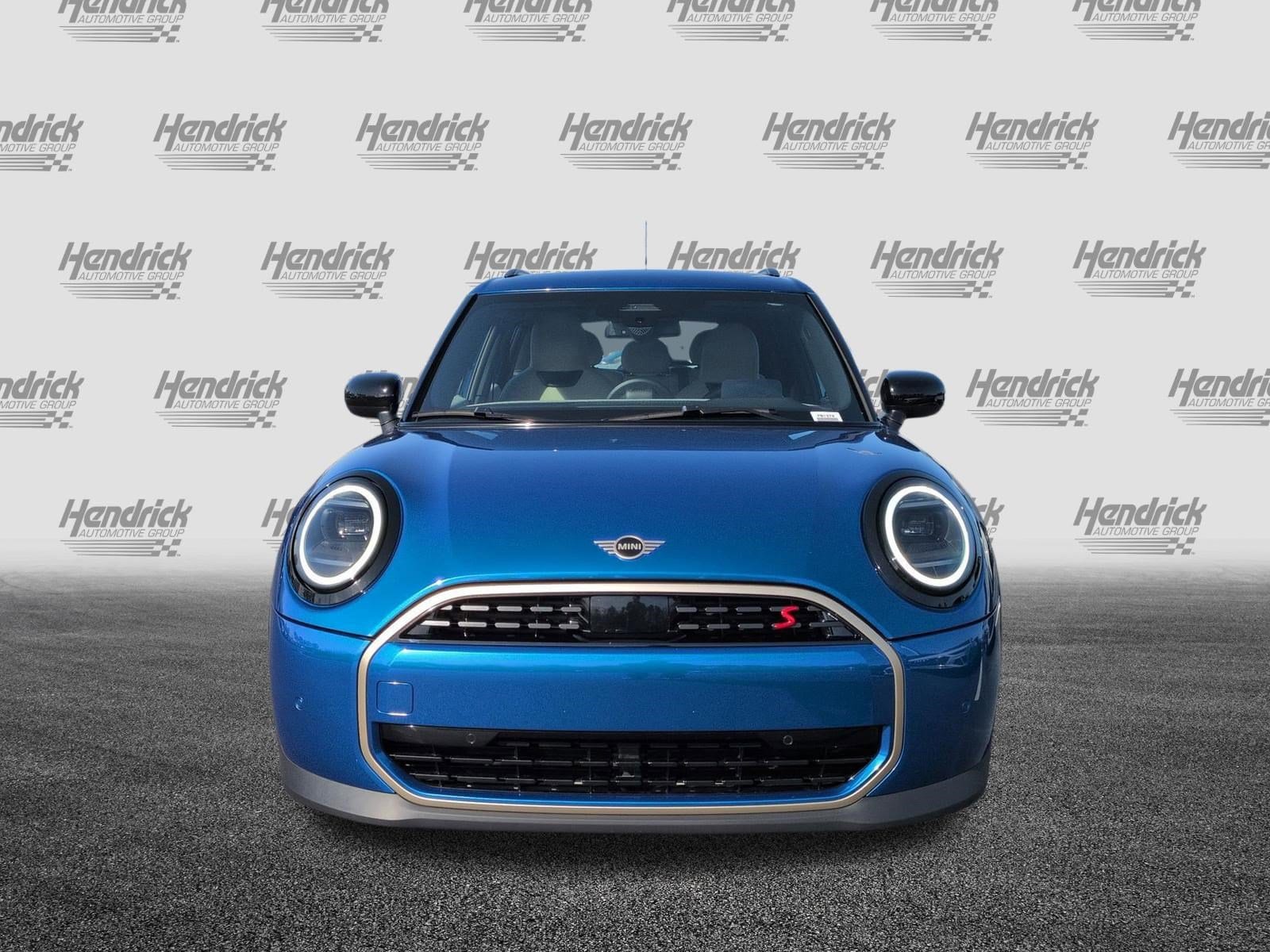 2025 MINI Hardtop 4 Door Cooper S photo 2