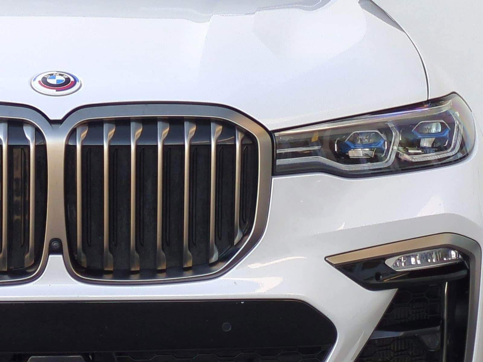 2022 BMW X7 M50i photo 5