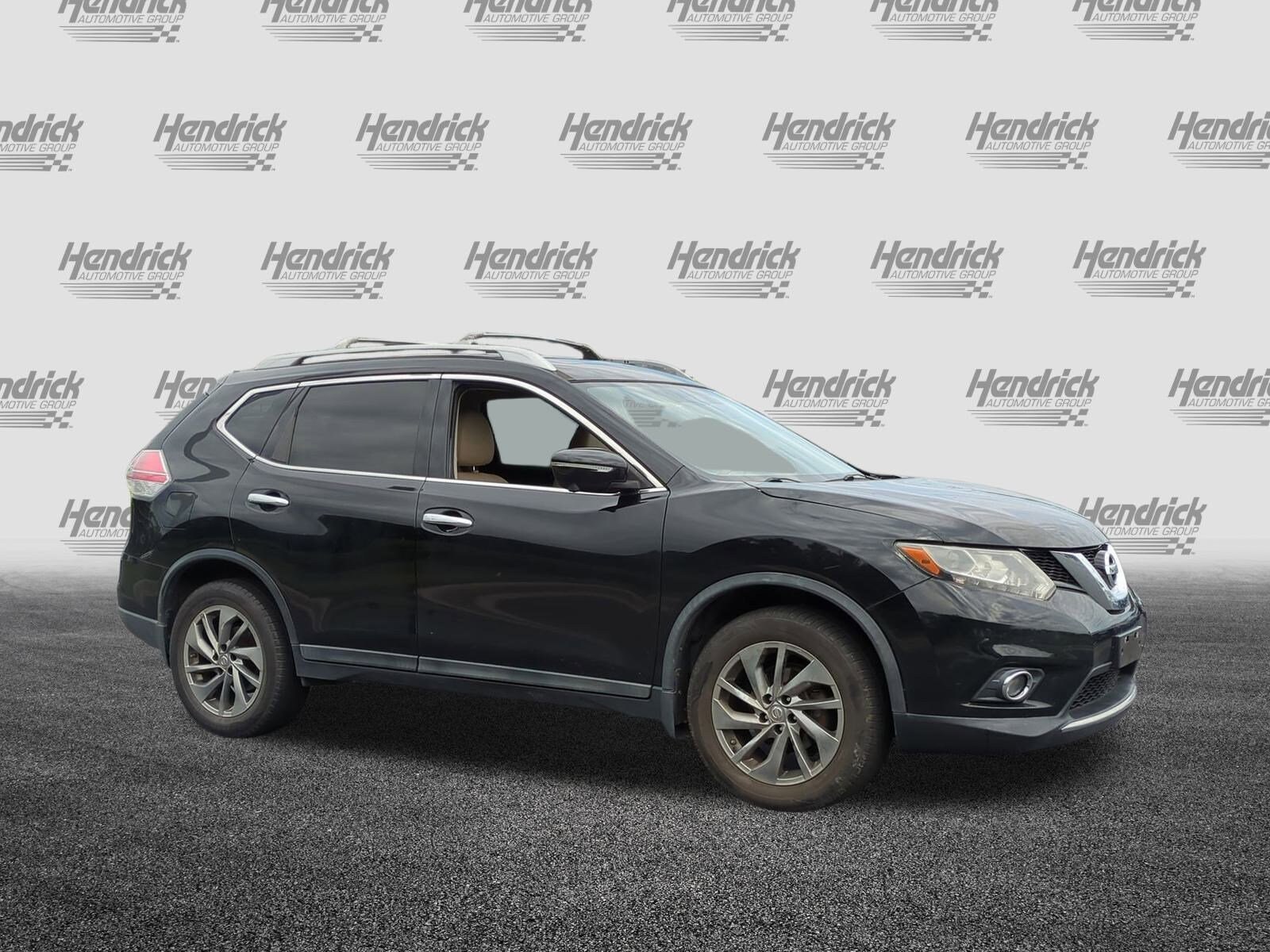 2015 Nissan Rogue SL AWD photo 2