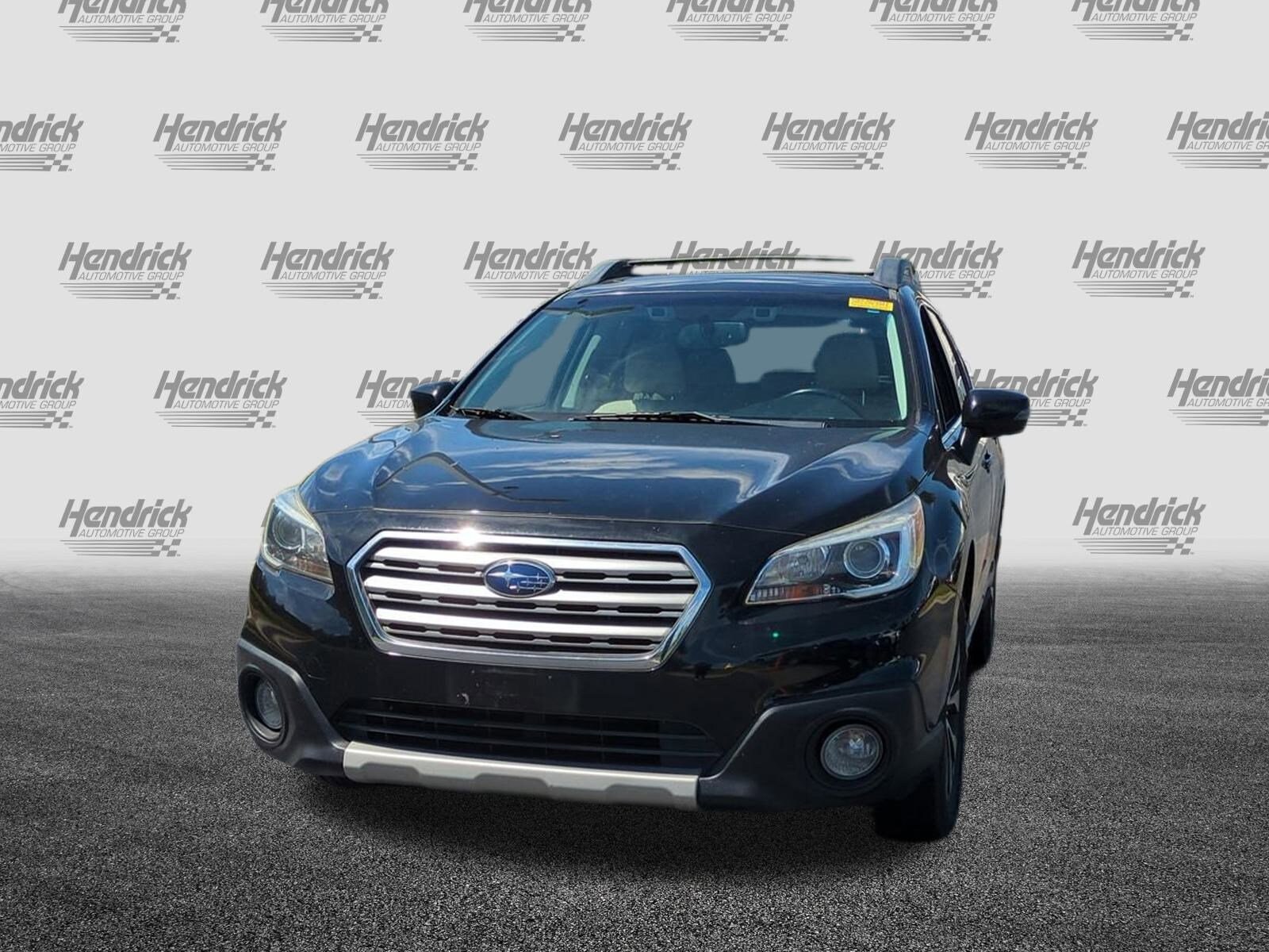 2015 Subaru Outback 2.5i Limited photo 3