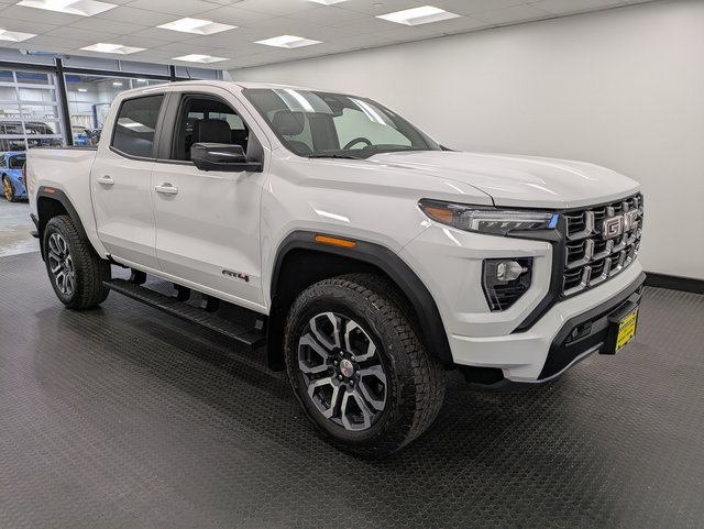 2024 Gmc Canyon AT4 photo 3