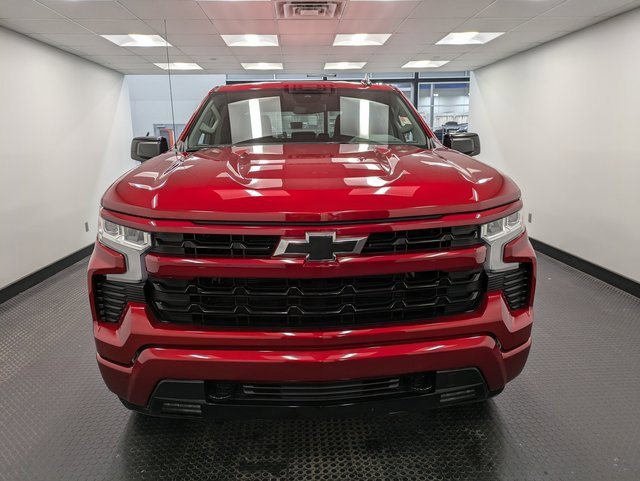 2024 Chevrolet Silverado 1500 RST photo 2