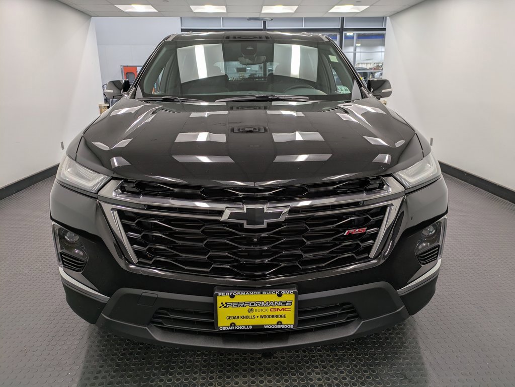 2023 Chevrolet Traverse RS photo 2