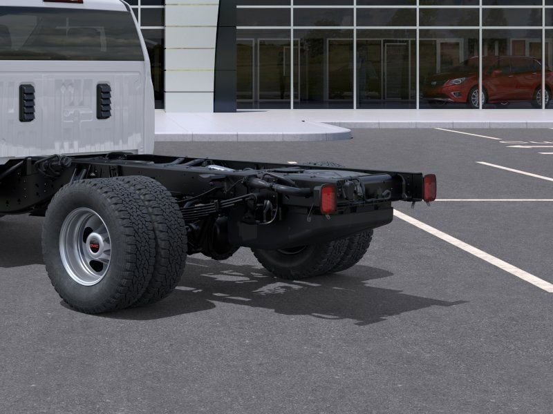 2025 GMC Sierra 3500HD Pro - Photo 14