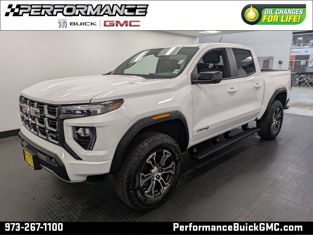 2024 GMC Canyon AT4's photo