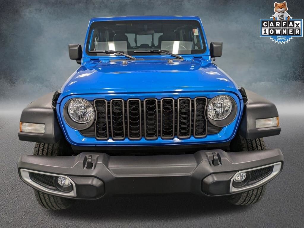 Used 2024 Jeep Gladiator Sport Truck Crew Cab
