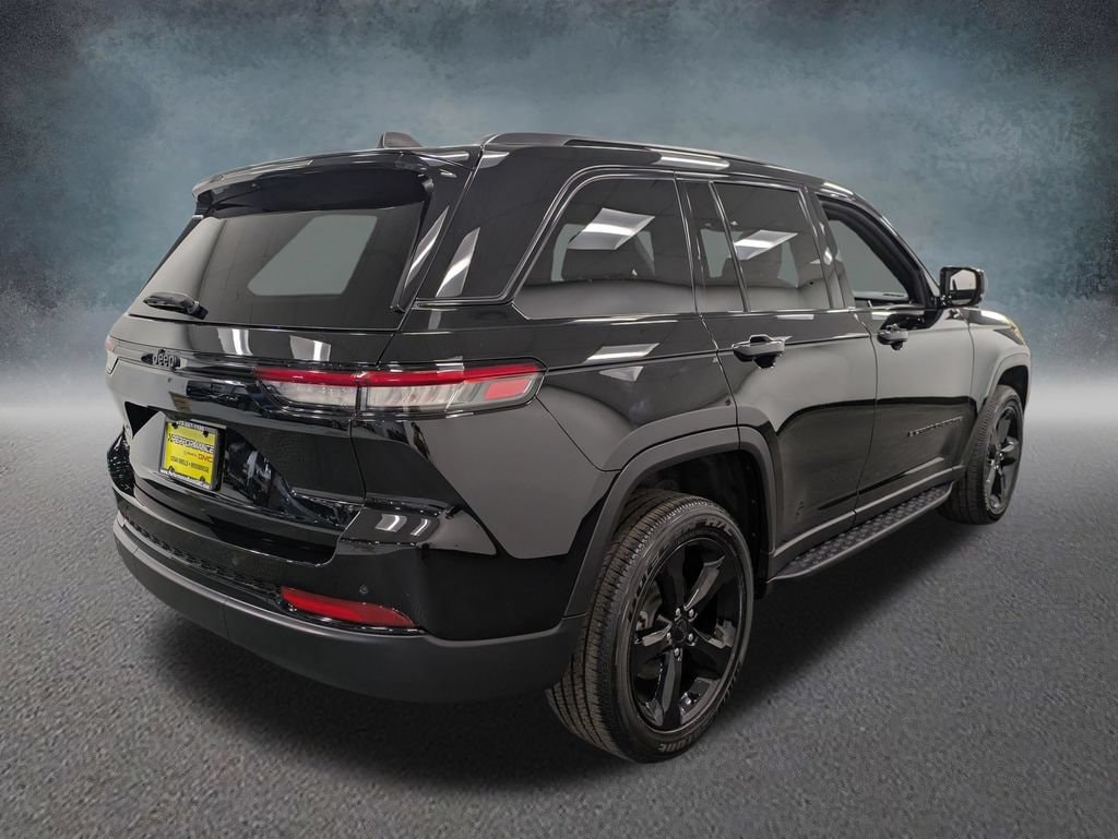 Used 2025 Jeep Grand Cherokee Altitude X SUV