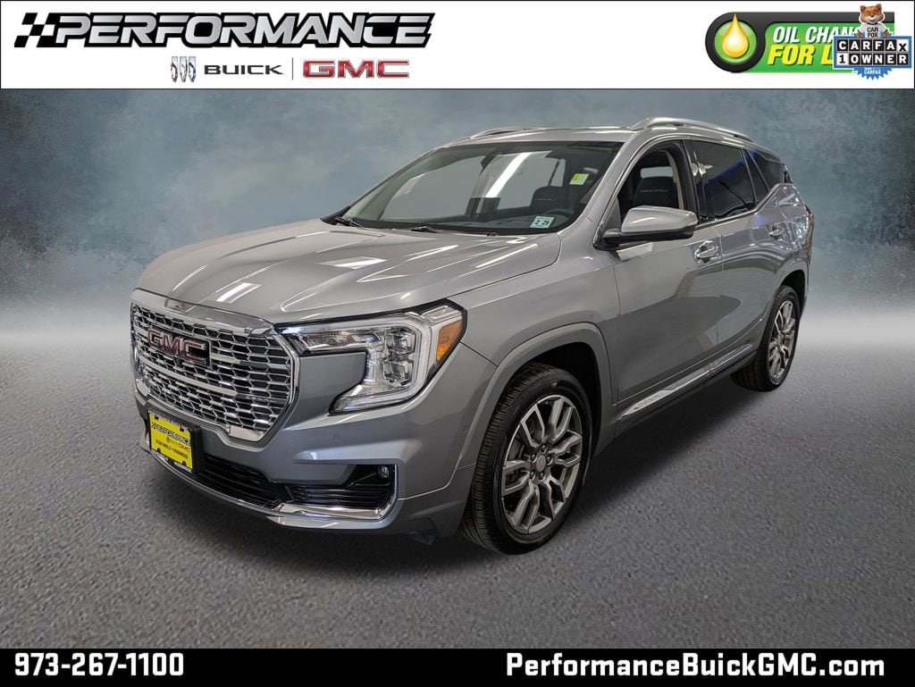 2024 GMC Terrain Denali AWD's photo