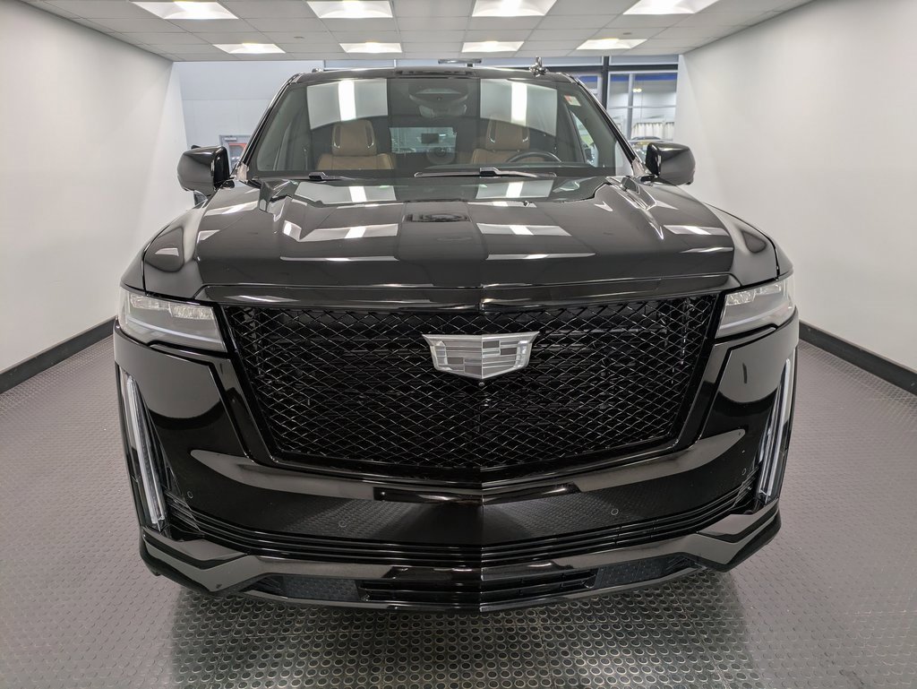 2024 Cadillac Escalade Sport photo 2