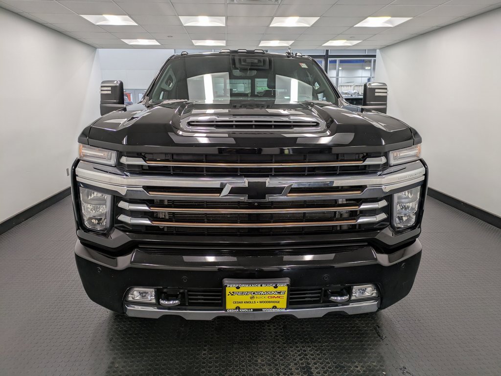 2023 Chevrolet Silverado 3500HD High Country photo 2