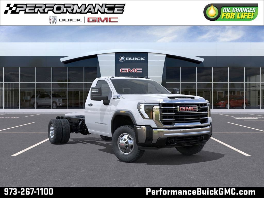 2026 GMC Sierra 3500 Chassis Cab Pro