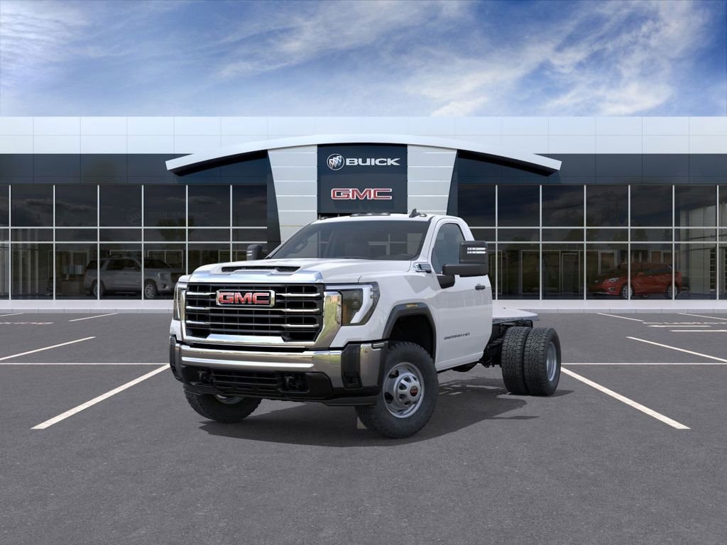 2025 GMC Sierra 3500HD Pro - Photo 8