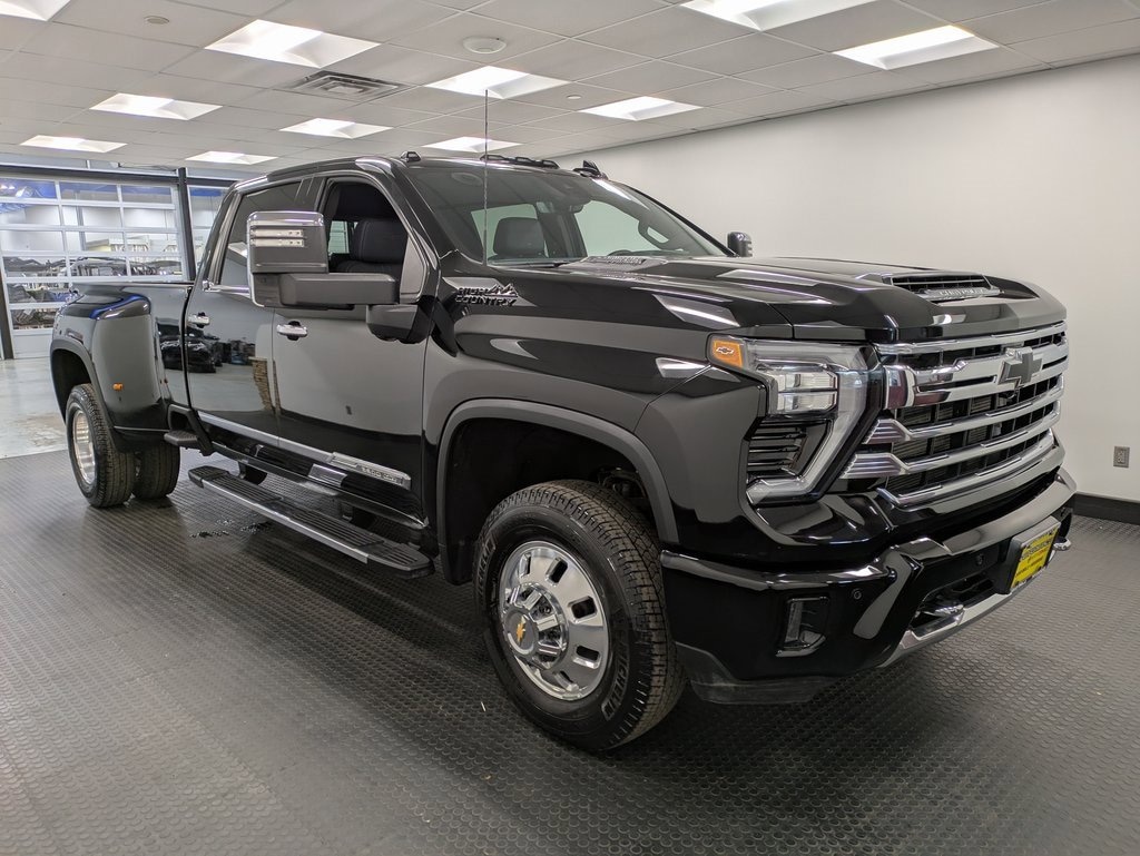 Used 2024 Chevrolet Silverado 3500 HD High Country DRW Truck Crew Cab
