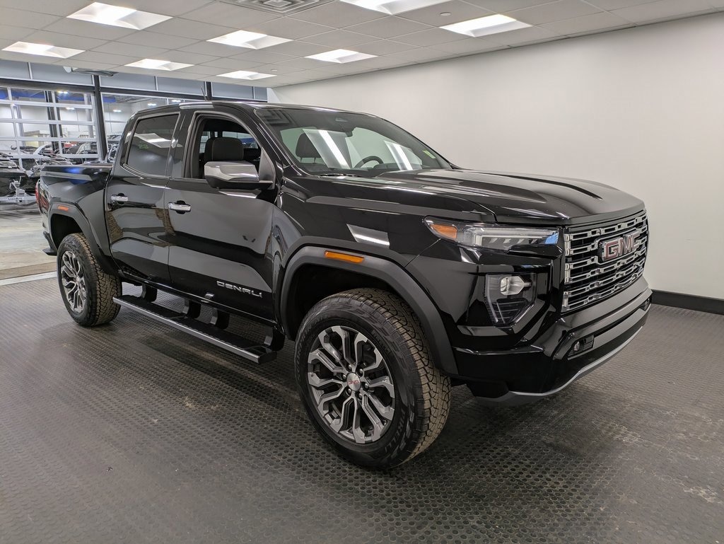 Used 2023 GMC Canyon Denali Truck Crew Cab