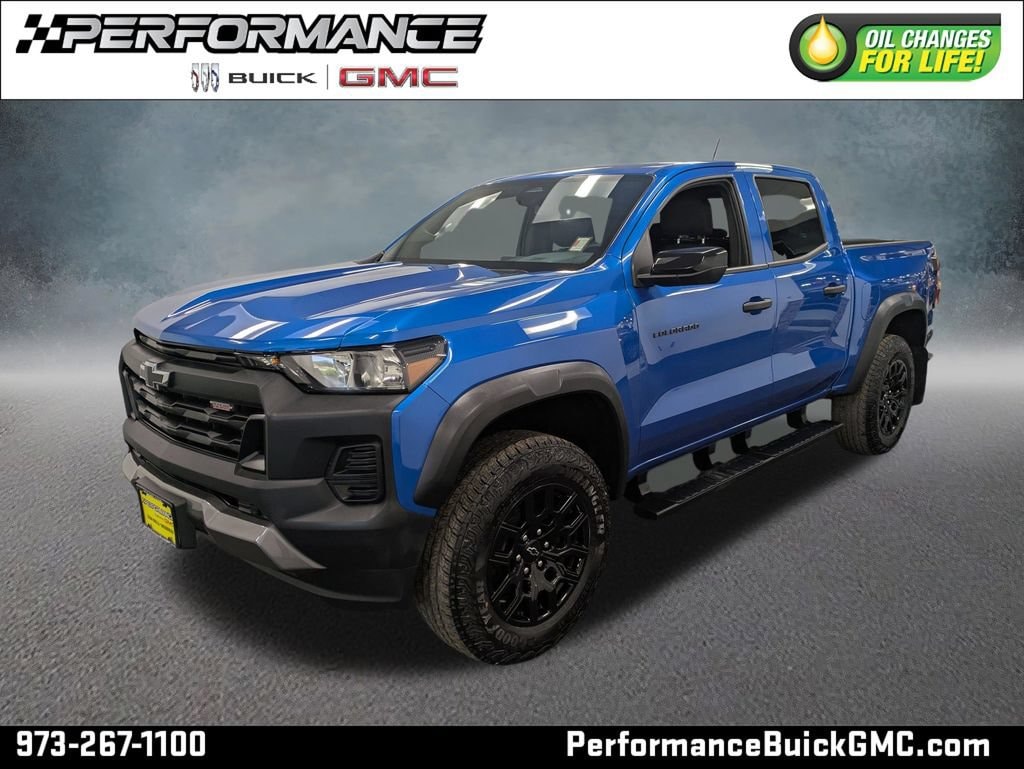 Used 2024 Chevrolet Colorado Trail Boss Truck Crew Cab