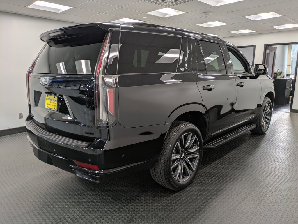 2024 Cadillac Escalade Sport photo 4