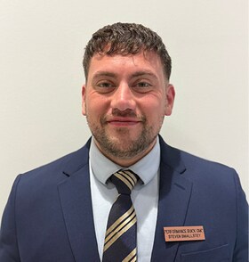 Staff member Steven Smallstey  from ID_90b757313cf1