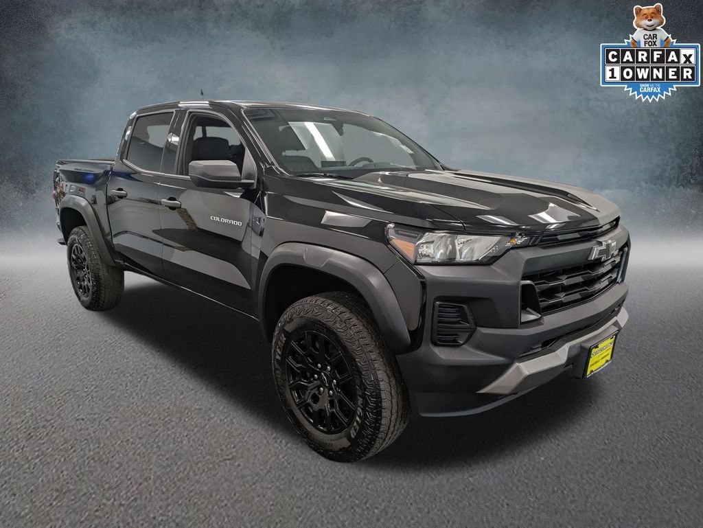 Used 2024 Chevrolet Colorado Trail Boss Truck Crew Cab