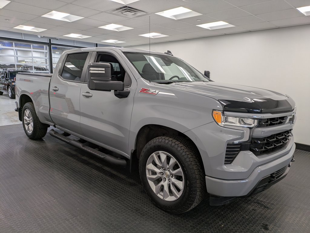 2024 Chevrolet Silverado 1500 RST photo 3