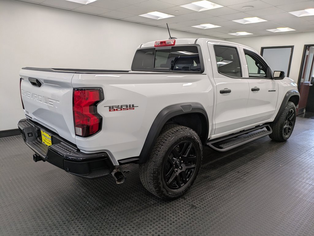 2024 Chevrolet Colorado Trail Boss photo 2